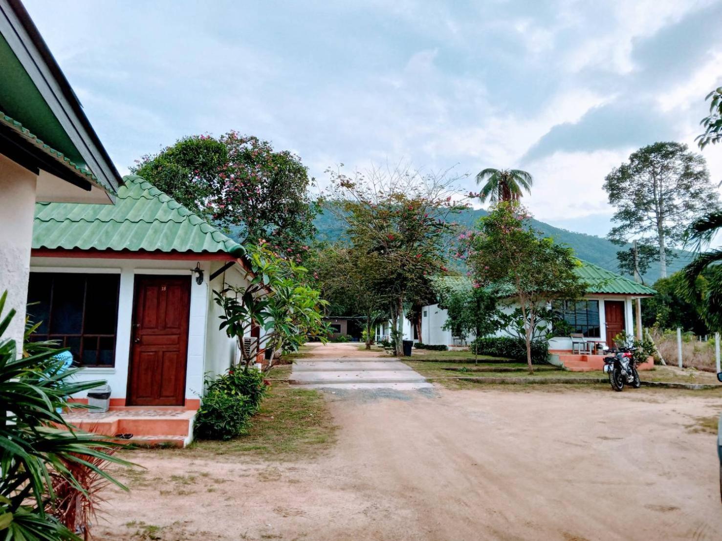 Bangpo Resort Ban Bang Po Buitenkant foto